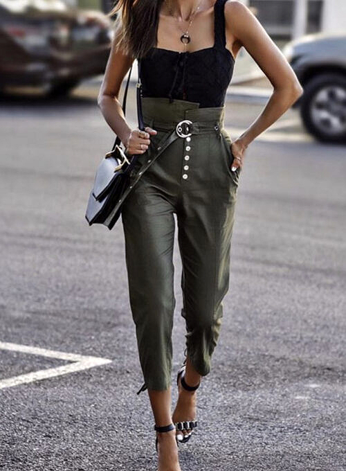 color combinations to wear, paper bag pants, olive and black outfit | lolario style